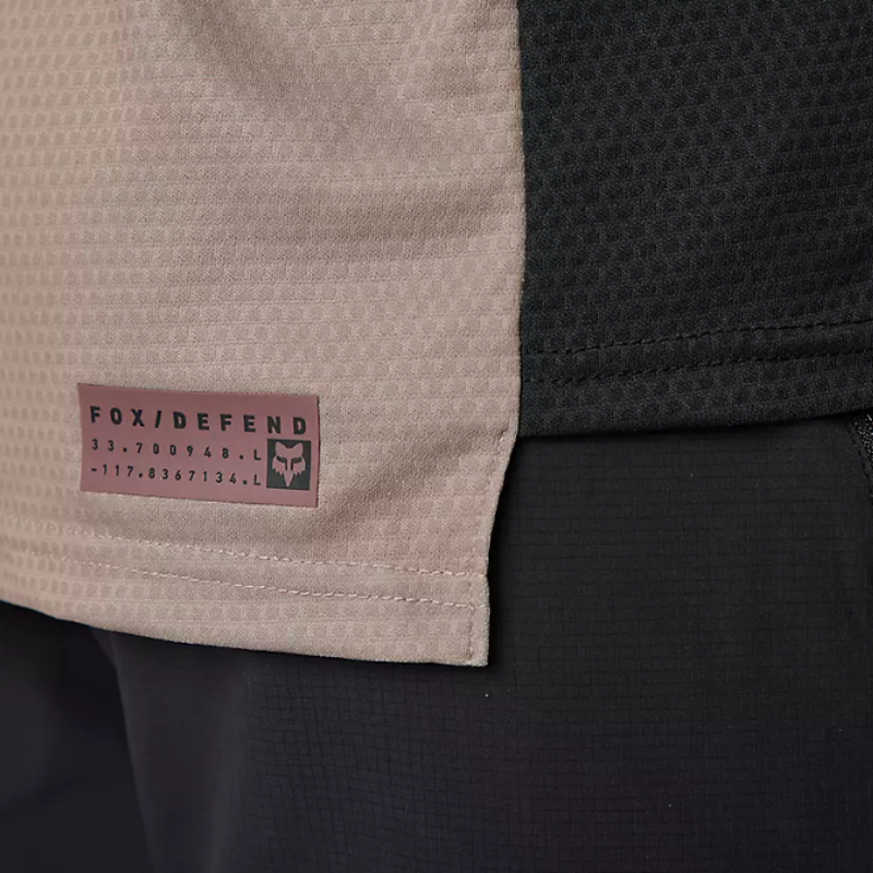 Fox Racing Defend Short Sleeve Jersey in Mocha-3